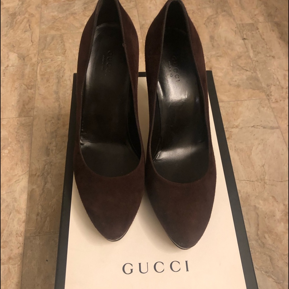 Gucci Black Suede Round Toe Platform, Bamboo .